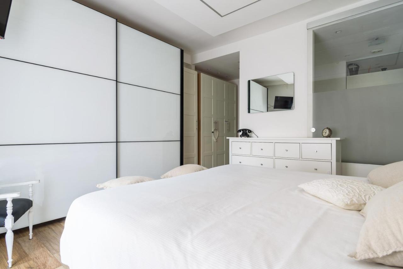 Luxury Modern One Bedroom In Great Location Milano Esterno foto
